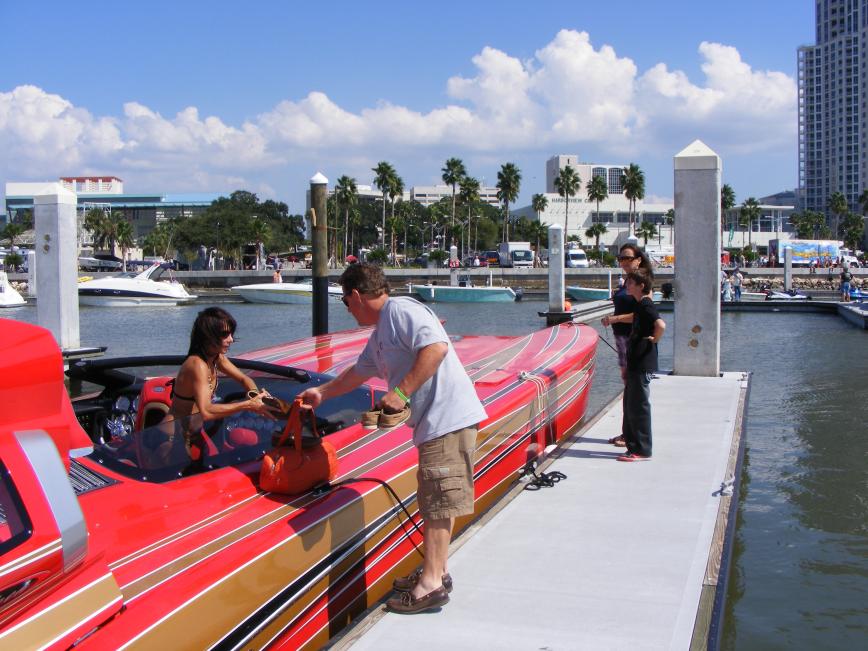 Click image for larger version

Name:	clearwater boat race 037.jpg
Views:	1
Size:	95.8 KB
ID:	59112