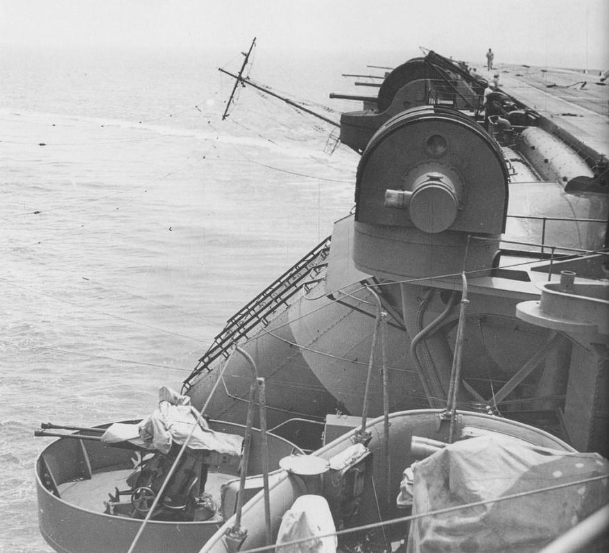 Click image for larger version

Name:	INS Kaga 1937.jpg
Views:	2
Size:	91.6 KB
ID:	65407