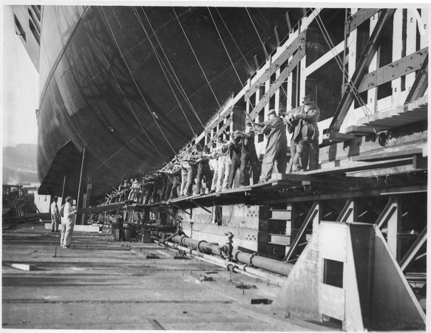 Click image for larger version

Name:	hms terrible launch.jpg
Views:	1
Size:	93.9 KB
ID:	65323