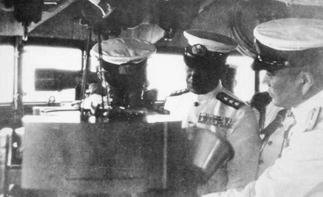 Click image for larger version

Name:	On board the Musashi.jpg
Views:	1
Size:	53.1 KB
ID:	65406