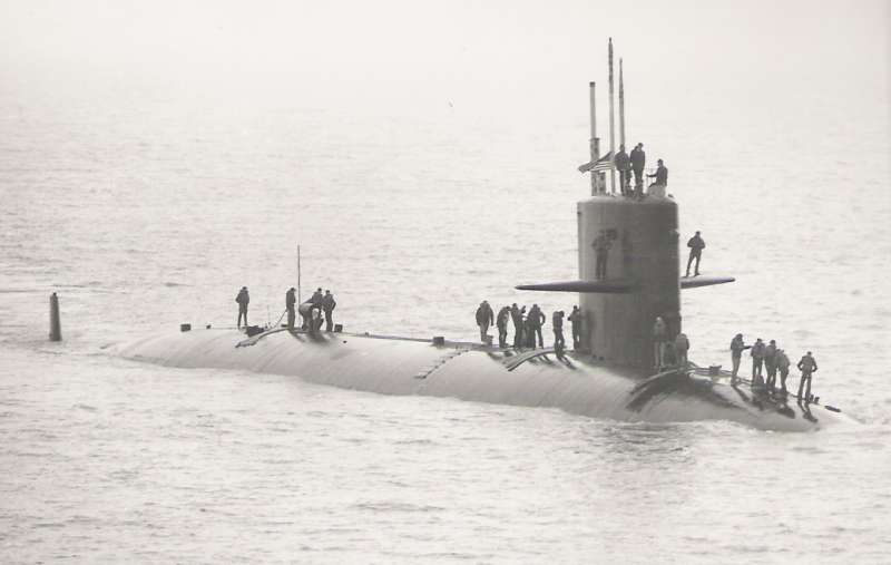 Click image for larger version

Name:	USS Silversides.jpg
Views:	1
Size:	30.1 KB
ID:	65799