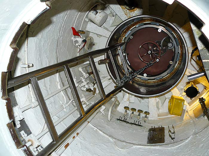 Click image for larger version

Name:	13EngineRoomEscapeTrunk.jpg
Views:	1
Size:	85.0 KB
ID:	66246