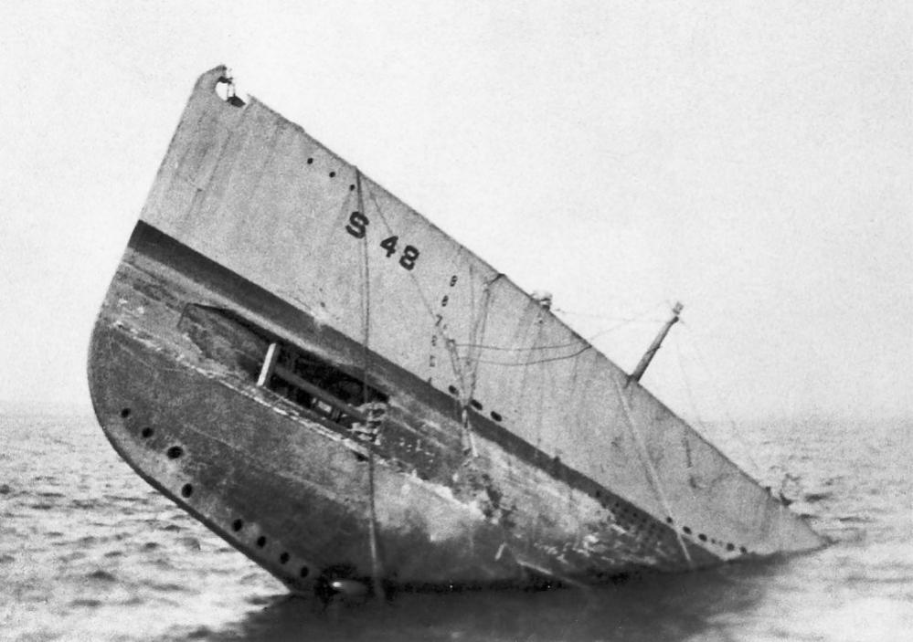 Click image for larger version

Name:	s-48torpedotubeegress1.jpg
Views:	1
Size:	79.3 KB
ID:	66477