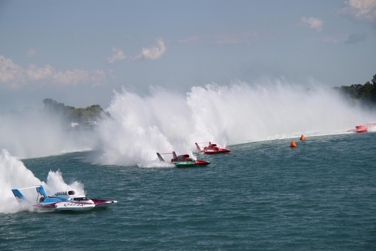 Click image for larger version

Name:	2010DetroitGoldCup2AU96U1U7U5RoostertailturnSAT.jpg
Views:	1
Size:	87.9 KB
ID:	67302
