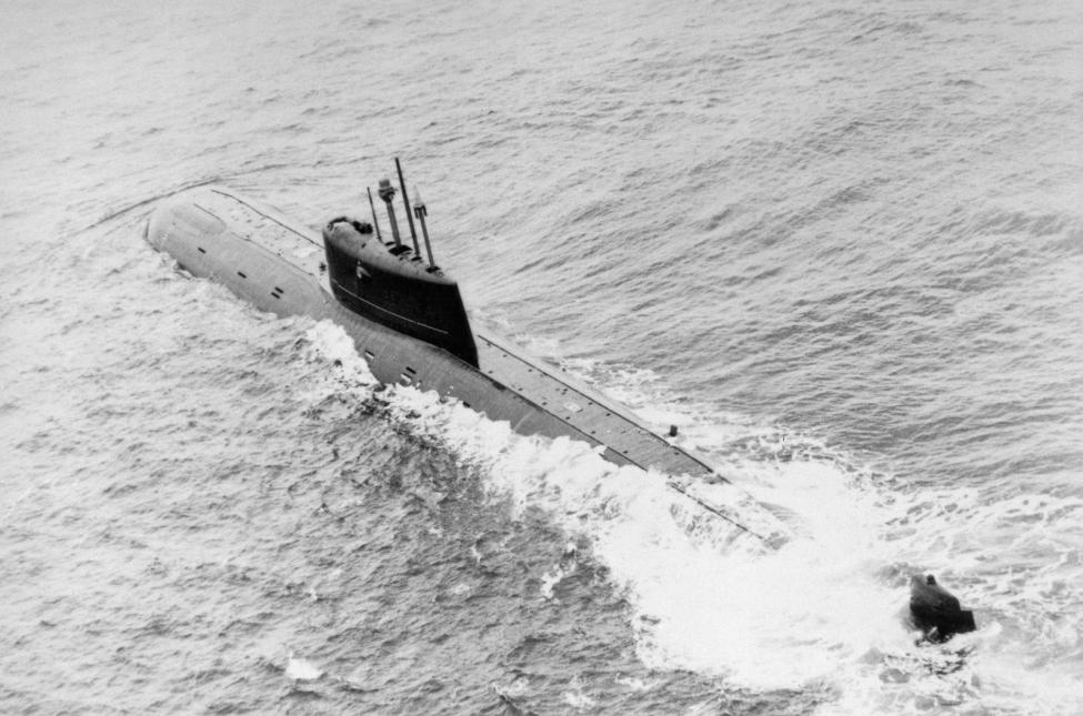Click image for larger version

Name:	DN-SN-87-07042-Mike_class_submarine-1_Jan_1986.jpg
Views:	1
Size:	96.4 KB
ID:	68683