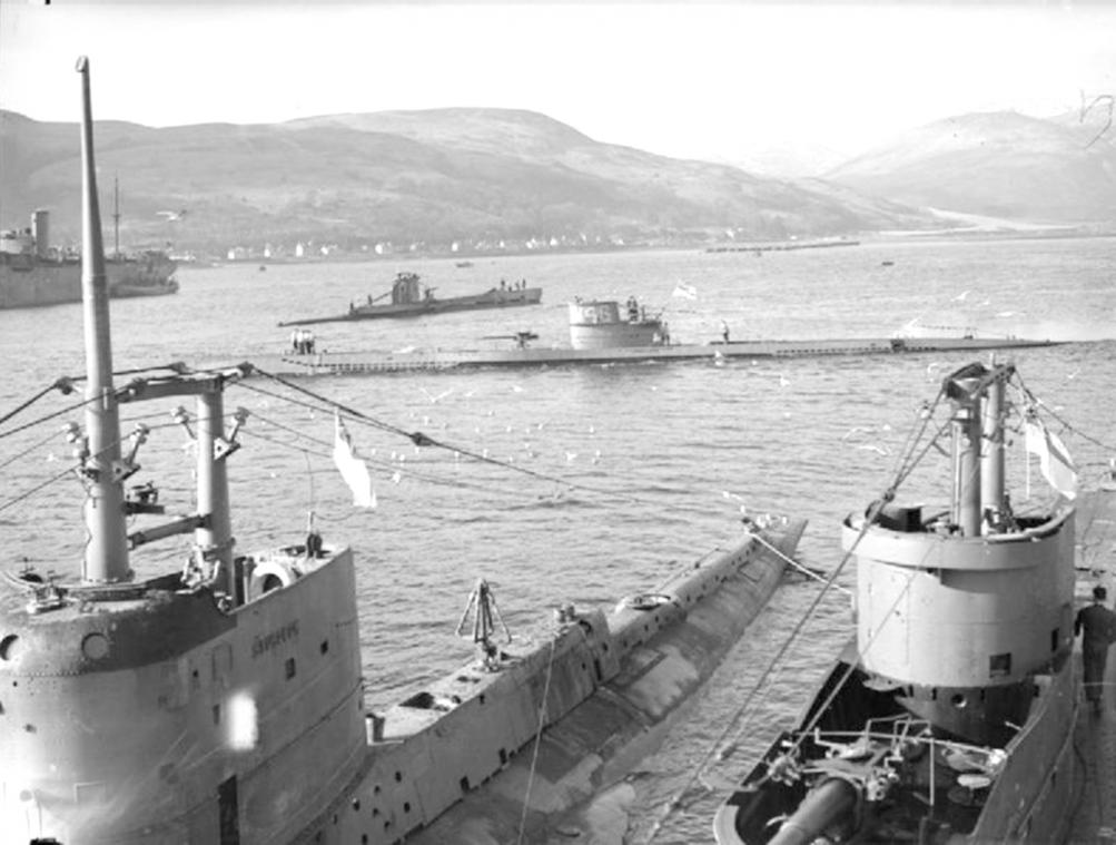 Click image for larger version

Name:	Hms Sturgeon.jpg
Views:	1
Size:	87.3 KB
ID:	74117