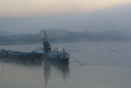 Click image for larger version

Name:	russian-submarine-off-strood-pier.jpg
Views:	1
Size:	12.0 KB
ID:	74457