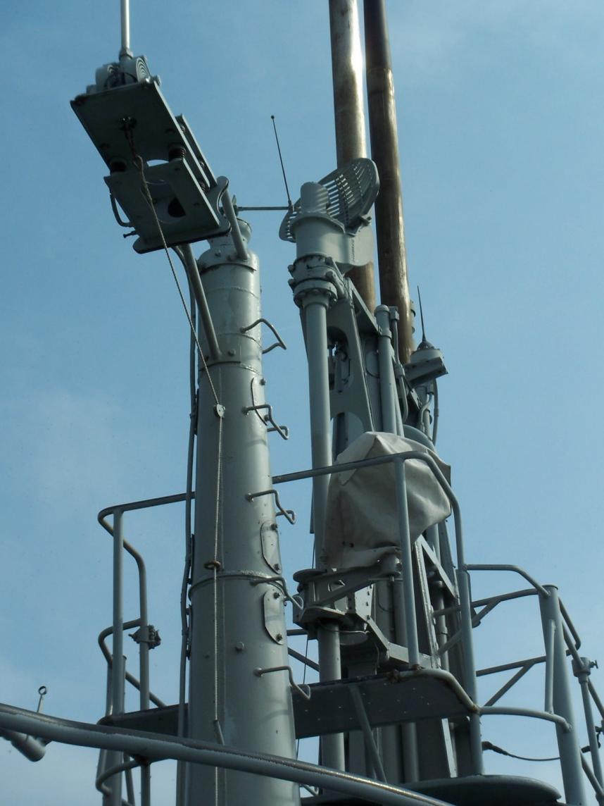 Click image for larger version

Name:	Uss Cod masts.jpg
Views:	1
Size:	82.5 KB
ID:	74568