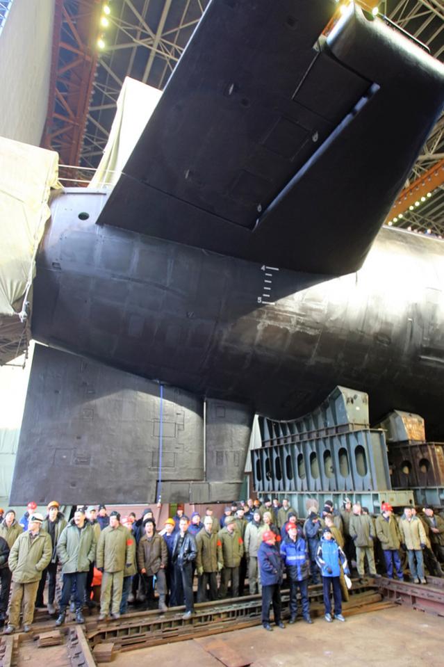 Click image for larger version

Name:	RIAN_archive_150348_Launching_the_new_strategic_nuclear_submarine__dquot_Yury_Dolgoruky_dquot_.jpg
Views:	1
Size:	82.5 KB
ID:	76204