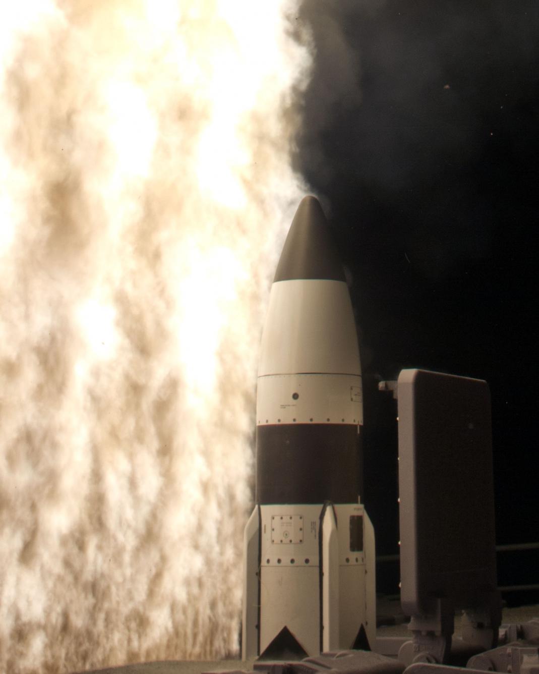 Click image for larger version

Name:	Standard missle 1.jpg
Views:	1
Size:	81.6 KB
ID:	81055