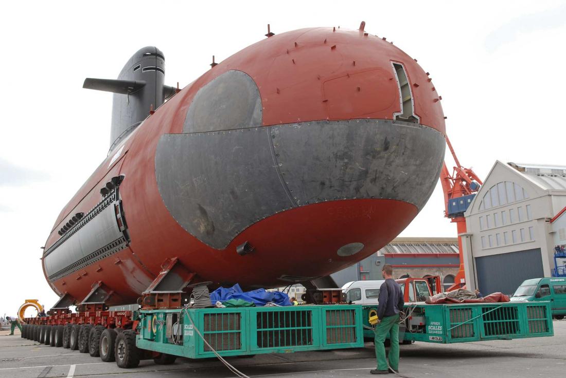 Click image for larger version

Name:	Scorpene more close.jpg
Views:	1
Size:	91.9 KB
ID:	82209
