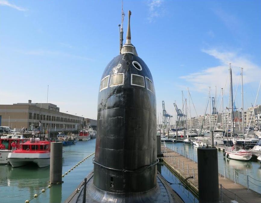 Click image for larger version

Name:	Foxtrot sail zoom.JPG
Views:	1
Size:	74.7 KB
ID:	90997