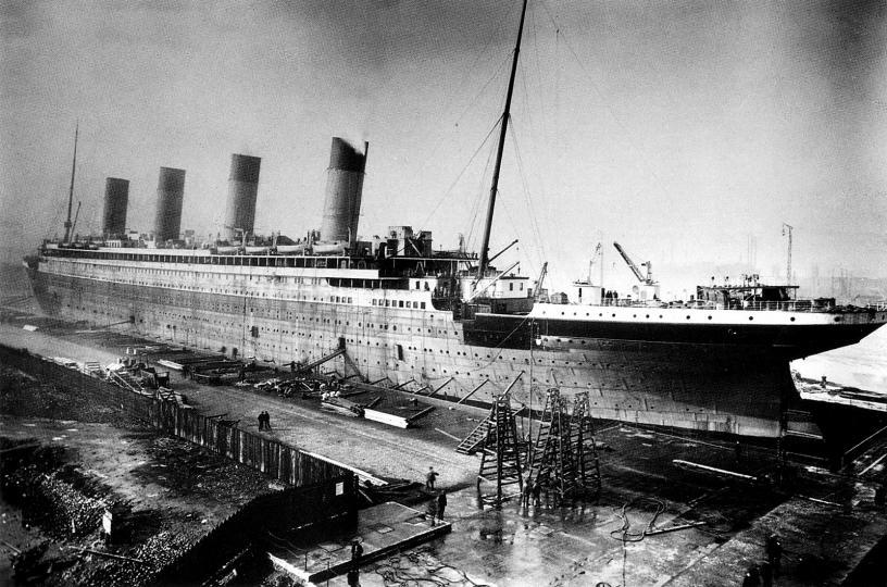 Click image for larger version

Name:	Titanic_under_construction.jpg
Views:	1
Size:	98.3 KB
ID:	91804