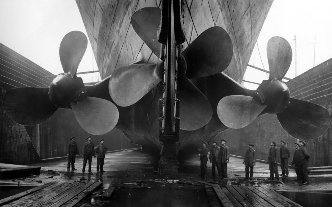 Click image for larger version

Name:	Ships_Huge_bolts_of_Titanic_025577_.jpg
Views:	1
Size:	94.6 KB
ID:	91863