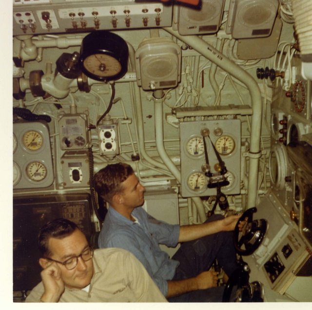 Click image for larger version

Name:	MMC_SS_ Cahill and FN_SS_ Delarno _Mud Runner_ in Control Room.jpg
Views:	1
Size:	79.0 KB
ID:	66177