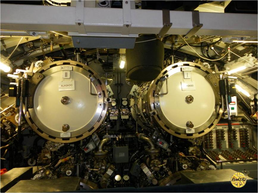 Click image for larger version

Name:	214 torpedo tubes.jpg
Views:	1
Size:	98.2 KB
ID:	61296