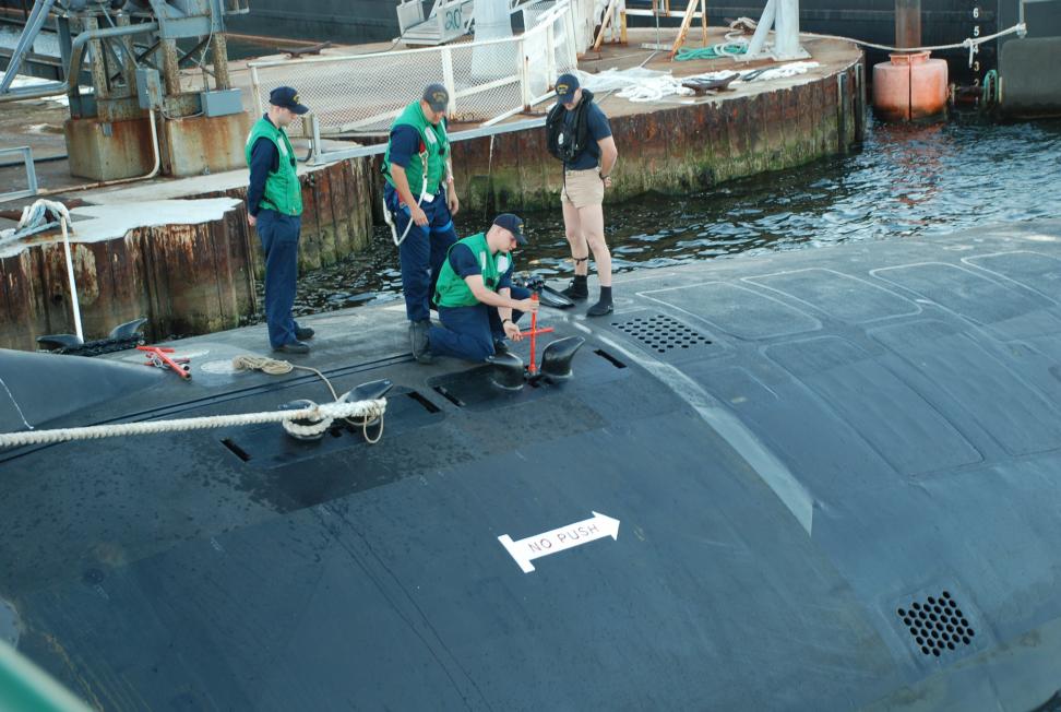 Click image for larger version

Name:	USS Missouri.jpg
Views:	1
Size:	96.0 KB
ID:	61379