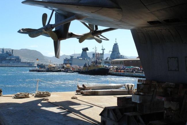 Click image for larger version

Name:	daphne class from below.jpg
Views:	1
Size:	48.5 KB
ID:	62498