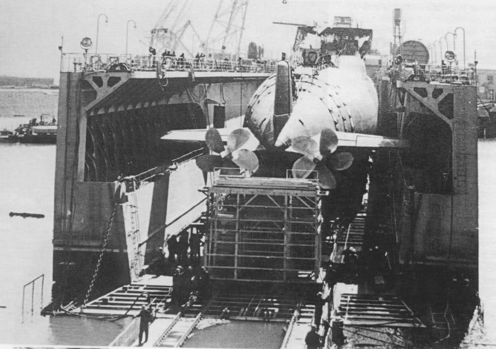 Click image for larger version

Name:	russian rear end 2.jpg
Views:	1
Size:	81.7 KB
ID:	74393