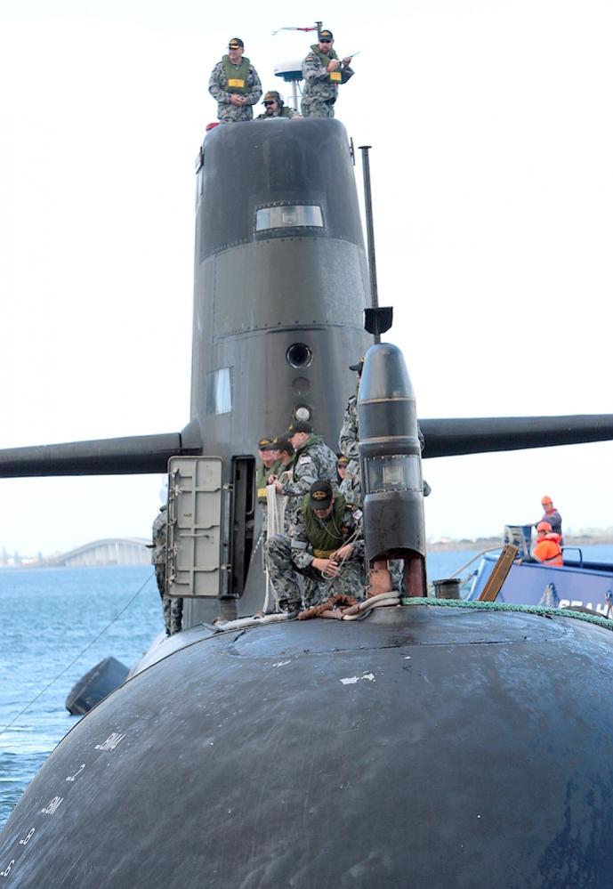 Click image for larger version

Name:	HMAS Deachaineaux bow people.jpg
Views:	1
Size:	67.5 KB
ID:	77023