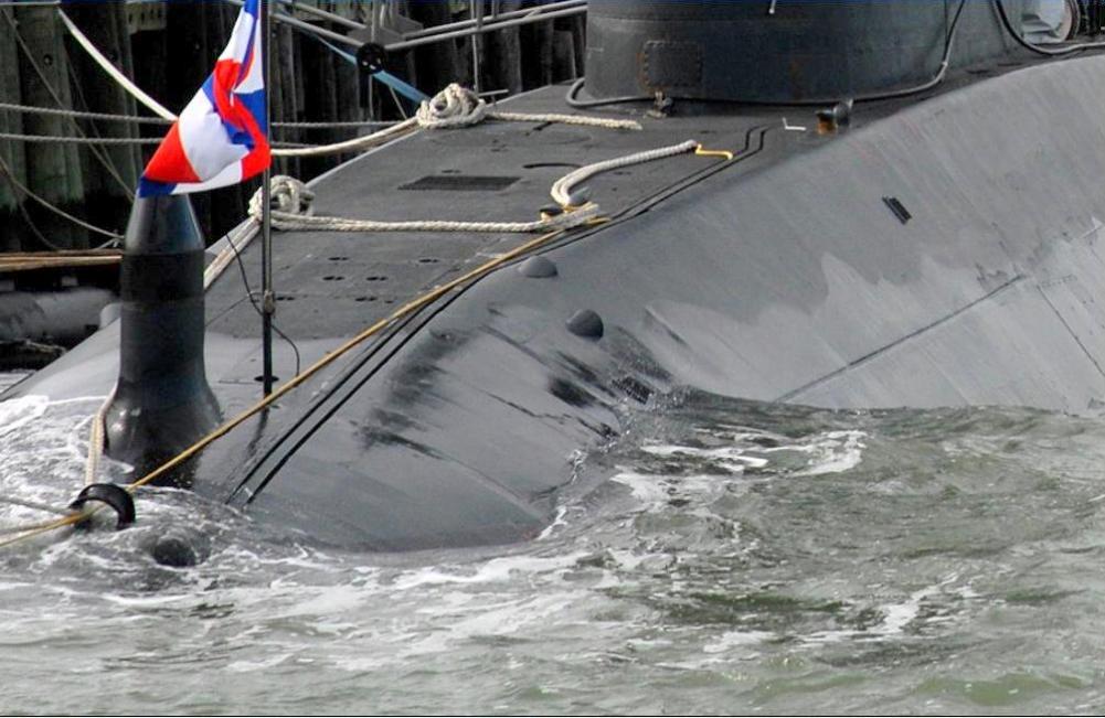 Click image for larger version

Name:	Walrus bow zoom.jpg
Views:	1
Size:	96.1 KB
ID:	83375