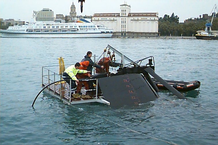 Click image for larger version

Name:	boat_walrus2class_towed_array_xplacex_19xx_6.jpg
Views:	1
Size:	91.1 KB
ID:	83391