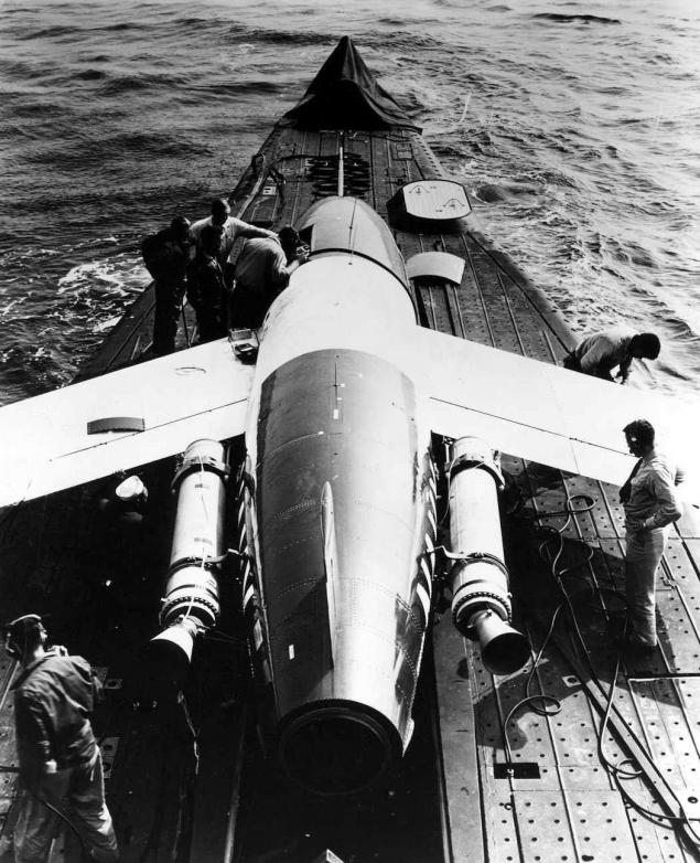 Click image for larger version

Name:	Regulus on Tunny 1953.jpg
Views:	1
Size:	96.8 KB
ID:	83808