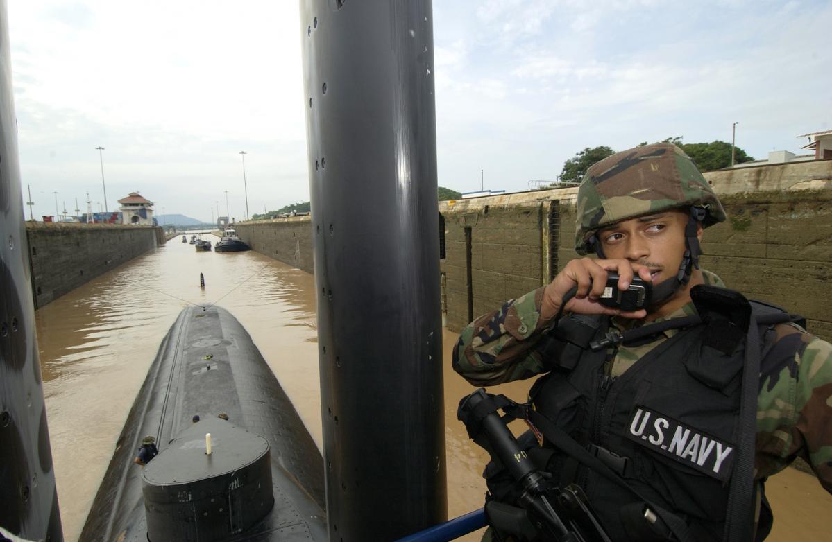 Click image for larger version

Name:	Uss Portsmouth at Panama.jpg
Views:	1
Size:	89.4 KB
ID:	84666