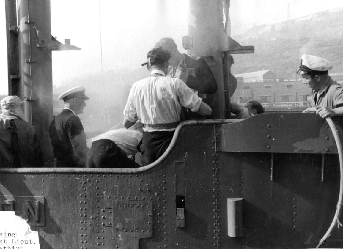 Click image for larger version

Name:	HMS Sidon.jpg
Views:	260
Size:	93.3 KB
ID:	117678