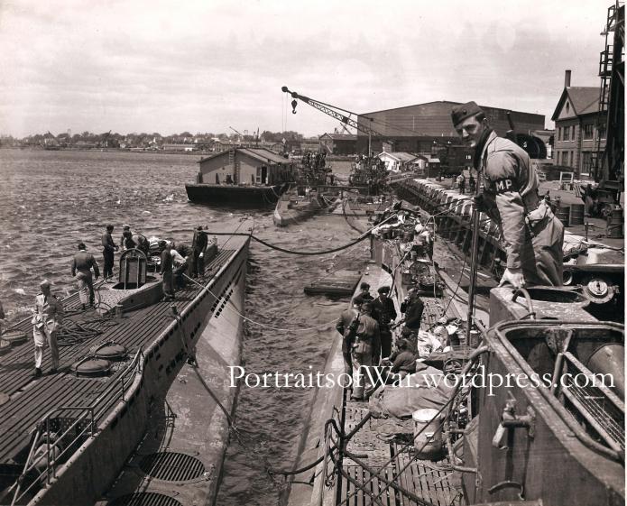 Click image for larger version

Name:	uboat17.jpg
Views:	58
Size:	90.3 KB
ID:	118464