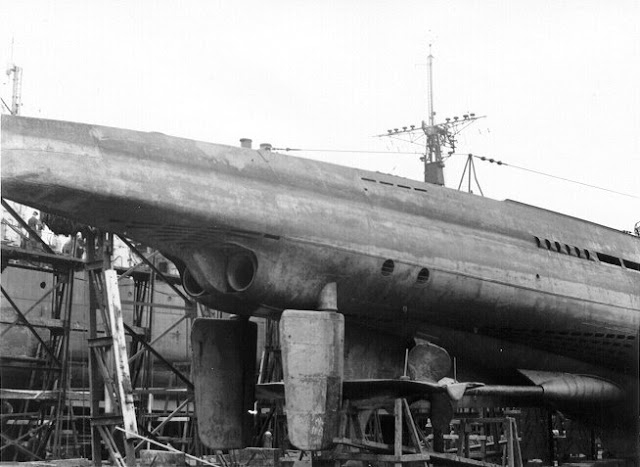 Click image for larger version

Name:	U-889_stern_4.jpg
Views:	58
Size:	139.2 KB
ID:	118576