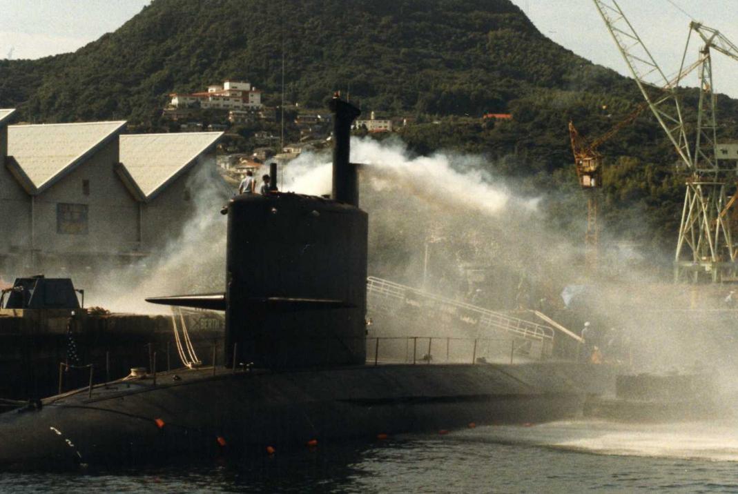 Click image for larger version

Name:	barbel clearing her snorkel mast.jpg
Views:	1
Size:	93.2 KB
ID:	93429