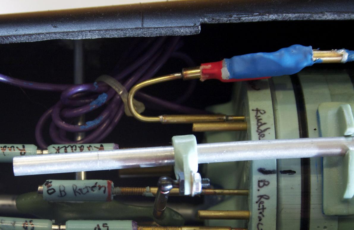 Click image for larger version  Name:	Old_connectors.jpg Views:	1 Size:	90.0 KB ID:	66952