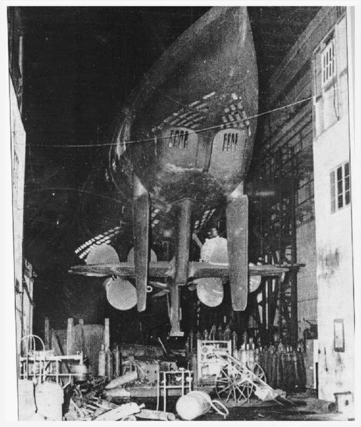 Click image for larger version

Name:	U-123-Lorienten1945.jpg
Views:	87
Size:	190.6 KB
ID:	121648
