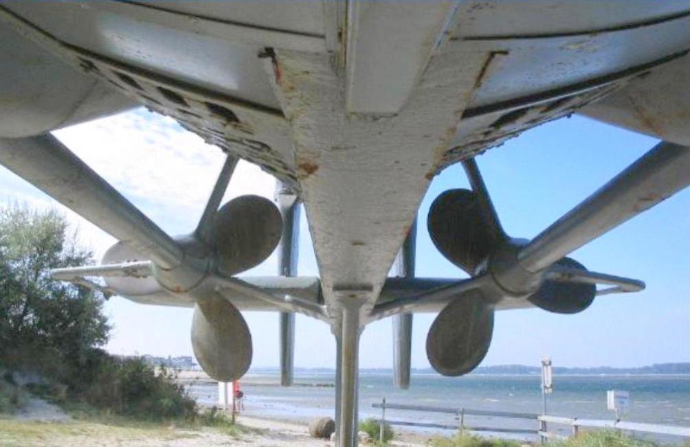Click image for larger version

Name:	Type 7 props zoom.jpg
Views:	1
Size:	70.2 KB
ID:	73105