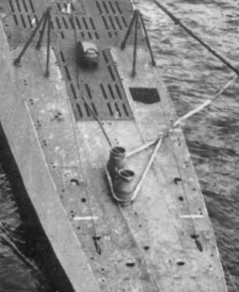 Click image for larger version

Name:	deck_stern.jpg
Views:	1
Size:	39.5 KB
ID:	73559