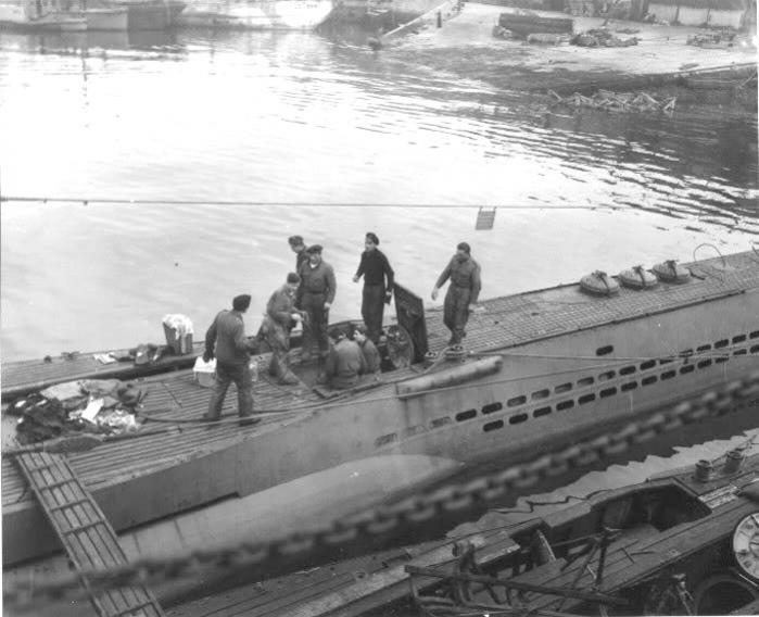 Click image for larger version

Name:	U1023_26may45.jpg
Views:	1
Size:	54.5 KB
ID:	73599