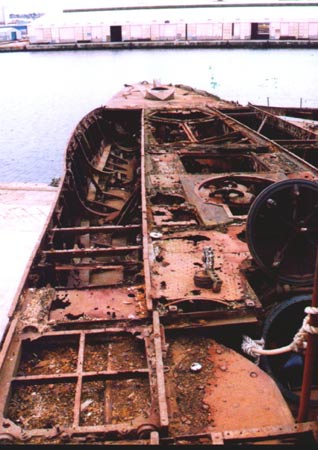 Click image for larger version

Name:	aft-torp-stowage.jpg
Views:	1
Size:	35.1 KB
ID:	73682