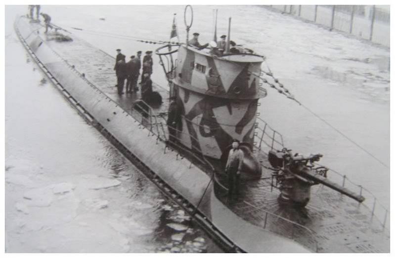 Click image for larger version

Name:	U-25-Wilhelmshavenhiver1939-1940sanssonemblme.jpg
Views:	1
Size:	45.3 KB
ID:	73918