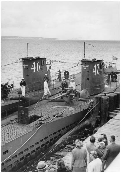 Click image for larger version

Name:	U-47etU-46pendantlt1939.jpg
Views:	3
Size:	55.0 KB
ID:	73951
