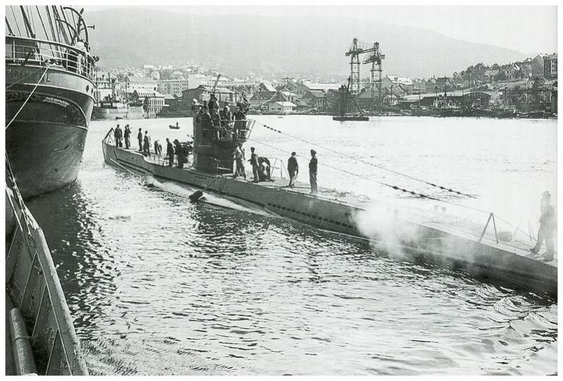 Click image for larger version

Name:	U-46-ArriveenNorvge.jpg
Views:	2
Size:	91.9 KB
ID:	81863