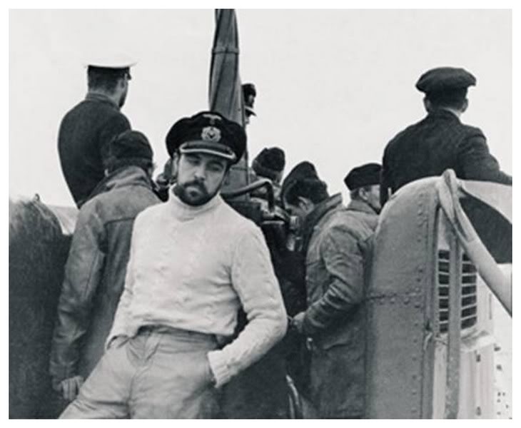 Click image for larger version

Name:	U-96Lothar-GntherBuchheimenelU-96enelAtlntico-1941.jpg
Views:	1
Size:	45.6 KB
ID:	73976