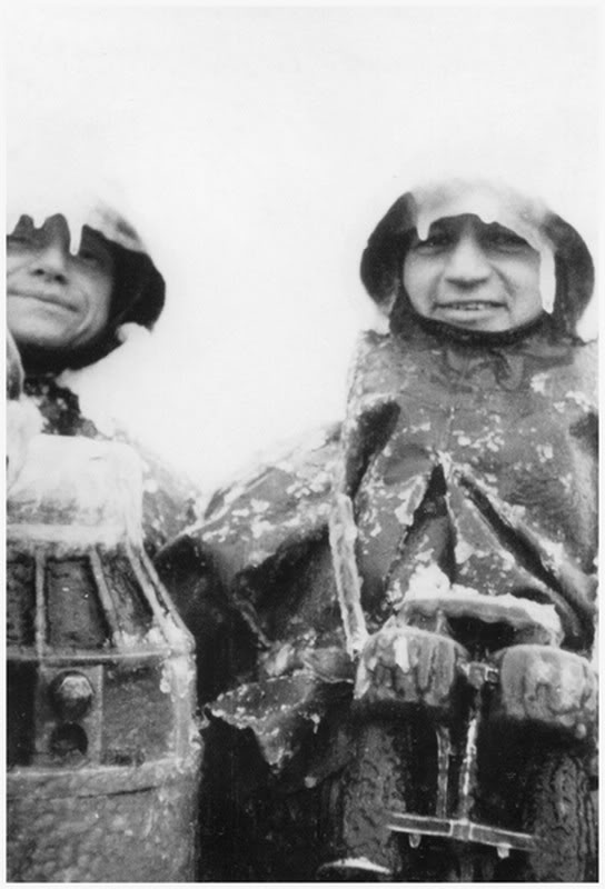 Click image for larger version

Name:	U-108-Fvrier-mars1941-Conditionsmtoextrmespourlesvigies.jpg
Views:	1
Size:	55.5 KB
ID:	74003