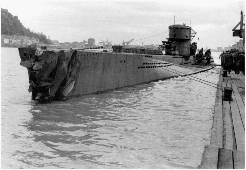 Click image for larger version

Name:	U-119-Bordeauxle1eravril1943Laproueravageaprslacollisionavecundestroyerle2mars.jpg
Views:	2
Size:	85.5 KB
ID:	74025