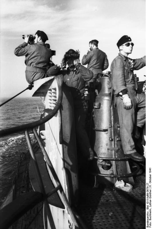 Click image for larger version

Name:	Bundesarchiv_Bild_101II-MW-3676-27,_St._Nazaire,_Uboot_U_552,_Besatzung.jpg
Views:	1
Size:	54.5 KB
ID:	74410