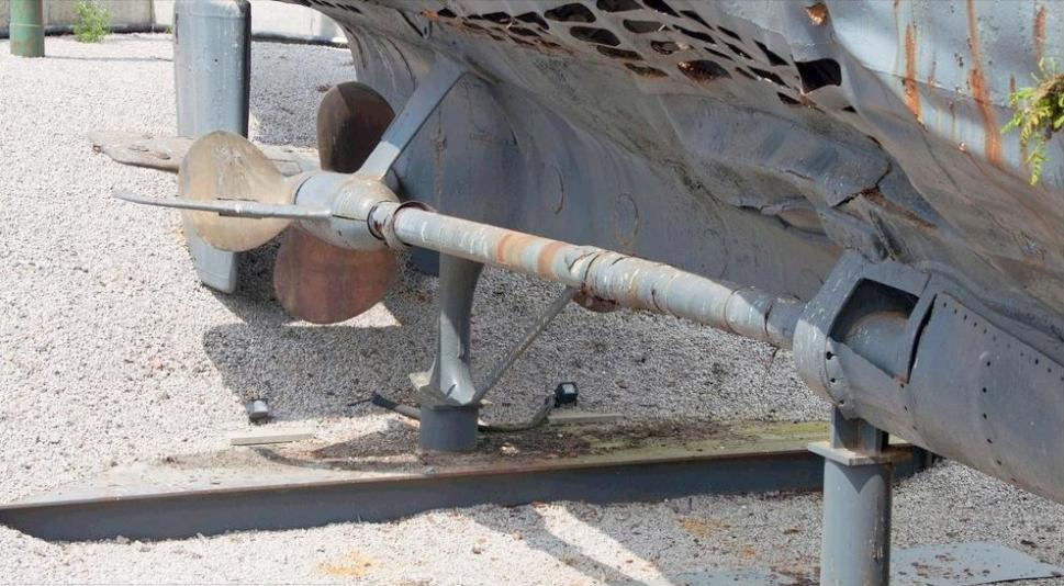 Click image for larger version

Name:	U534 depth charge damage-001.jpg
Views:	1
Size:	95.9 KB
ID:	75261