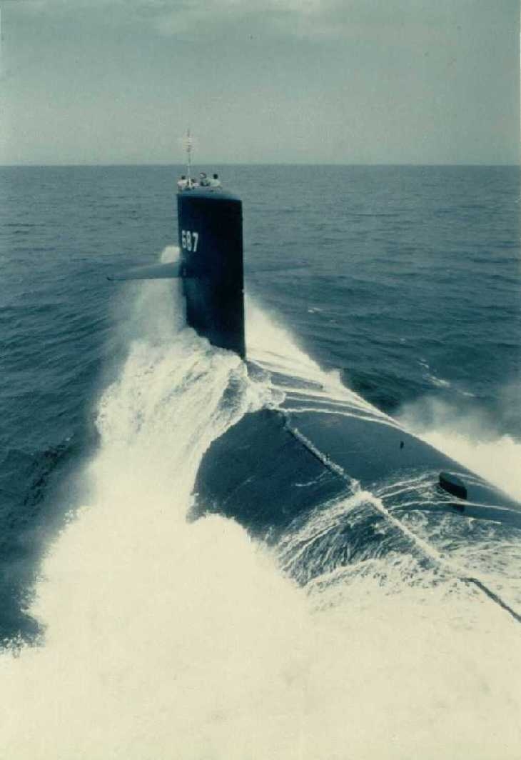 Click image for larger version

Name:	ssn687_at_sea_4.jpg
Views:	514
Size:	170.8 KB
ID:	133714