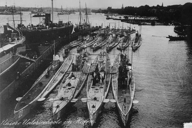 Click image for larger version

Name:	U-boats Kiel 1914.jpg
Views:	1384
Size:	68.6 KB
ID:	146357