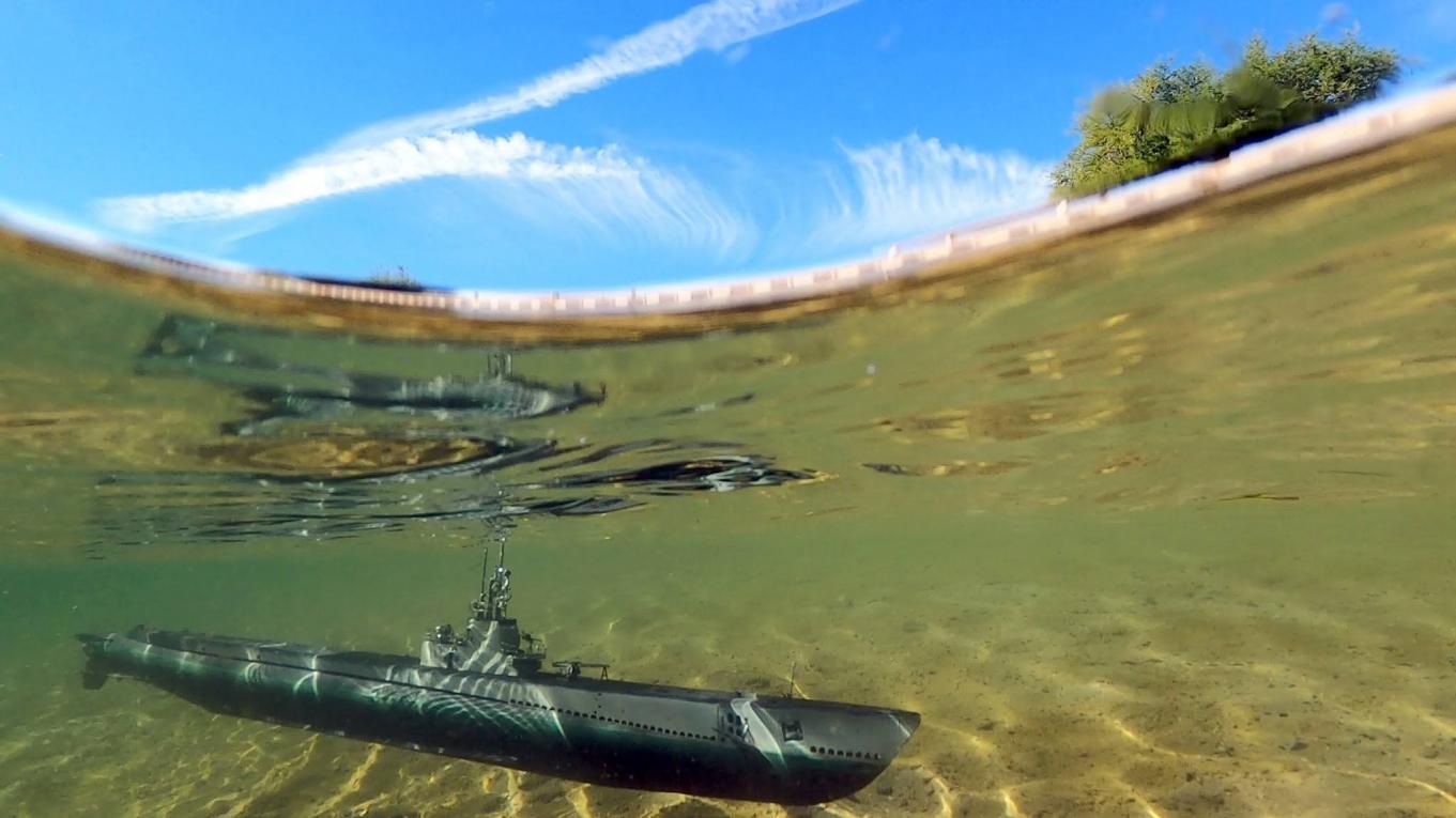 Click image for larger version  Name:	fleet_boat.jpg Views:	0 Size:	95.0 KB ID:	146856
