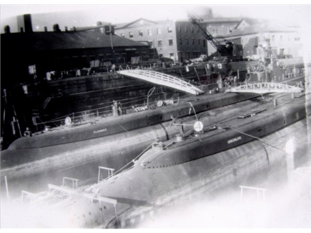 Click image for larger version

Name:	17 Weathered - USS Greenling SS-213.jpg
Views:	1
Size:	62.1 KB
ID:	68246